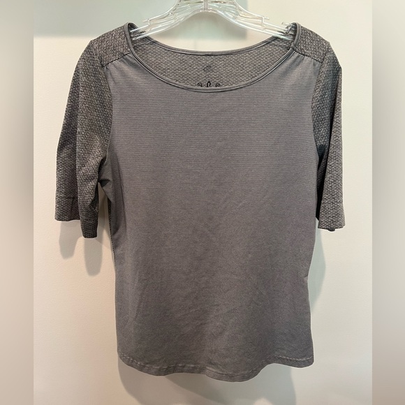 Prana Tops - Women’s Prana Athletic Gray Short Sleeve Short Size Medium